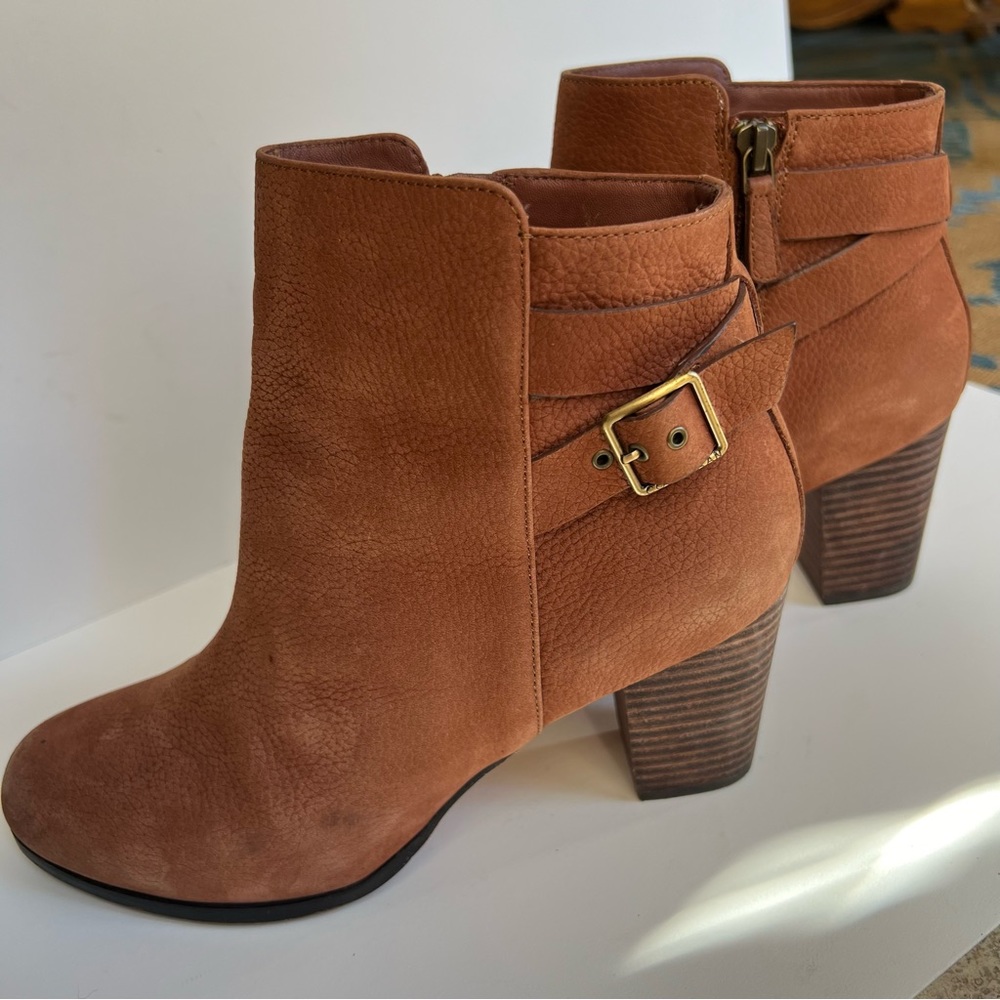 Cole Haan Nubuck OS Grand size 71/2 brown leather  bootie